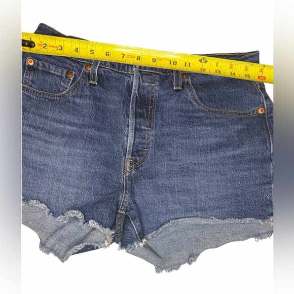 Levis 501 Shorts Women 29 Blue Cut Off Button Fly Mid Rise Premium Denim - Picture 9 of 16